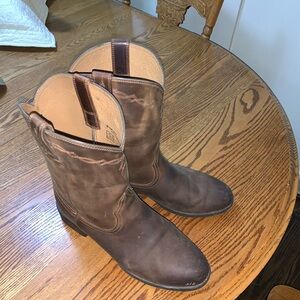 Ariat Heritage Roper Boots